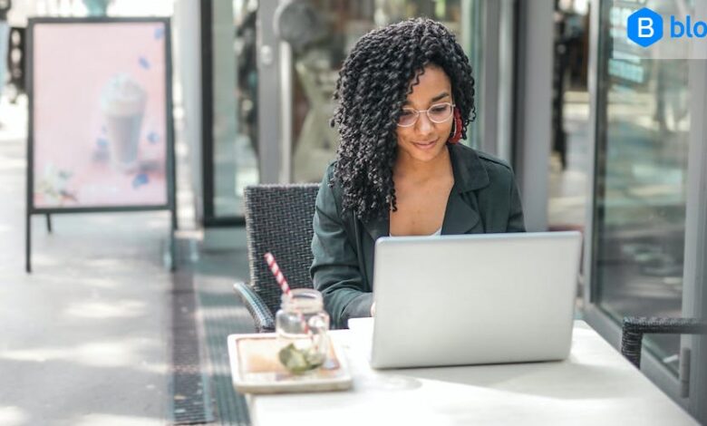 Become-a-Blogger-in-2023-5-Niches-to-Thrive-in